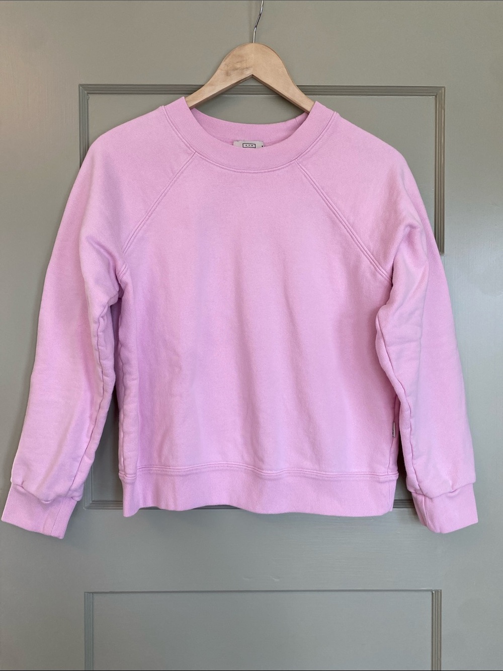 AYR Crewneck Sweatshirt in Soft Pink Size M